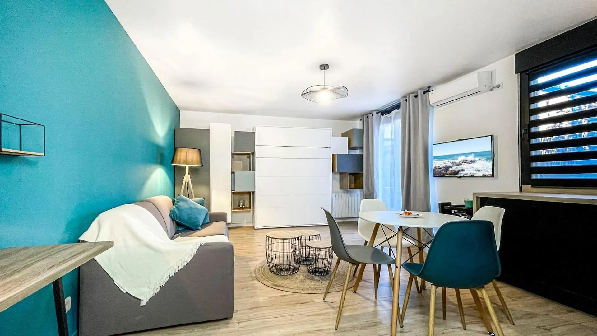 Homey Helsinki - Hyper Centre - Proche Geneve - Terrasse Privee - Wifi & Netflix Annemasse 0*,  France